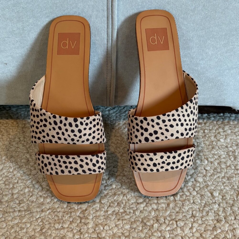 NWOT Dolce Vita Leopard Sandals Size 8